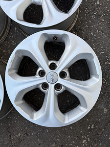 17" Kia originaalveljed 5x114,3 (4 foto / 5)