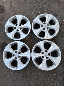 17" Kia originaalveljed 5x114,3 (5 foto / 5)