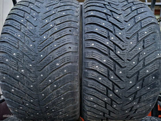 R19 шипованные шины Nokian 285/40/19 - 2 шт