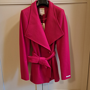 Uus Ted Baker roosa mantel (1 foto / 2)