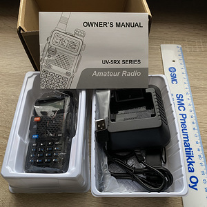 Raadiosaatja Baofeng UV-5R (1 foto / 2)
