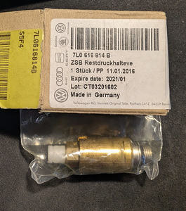 Клапан сжатого воздуха для подушки безопасности Audi Porsche VW 7L0 616 814 B (1 фото из 1)