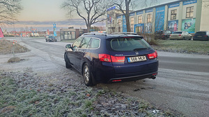 Honda Accord Sports Wagon 2.0 115kW (6 фото из 9)