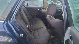 Honda Accord Sports Wagon 2.0 115kW (7 фото из 9)
