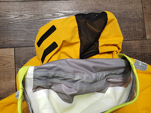 Helly Hansen Jope (2 foto / 4)