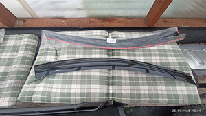 Honda crv 2007.... uste kleebitavad sirmid (2 фото из 3)