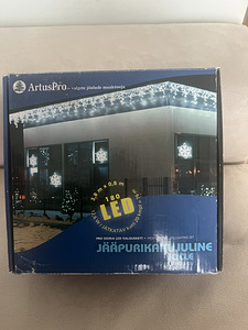 Jääpurikakujuline LED valguskardin 180 säravat LEDi 3,8x0,8m (1 foto / 1)