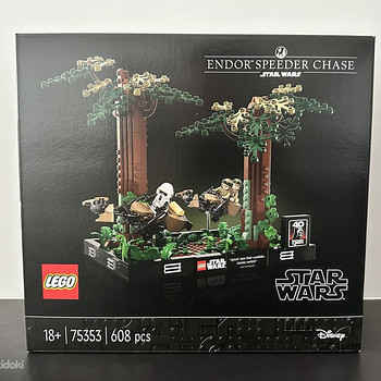 Lego Star Wars Endor Speeder Chase Diorama 75353