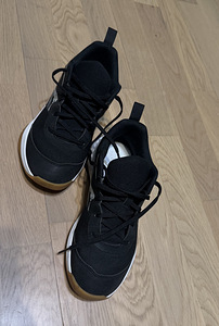 Новые кроссовки Puma (1 фото из 4)