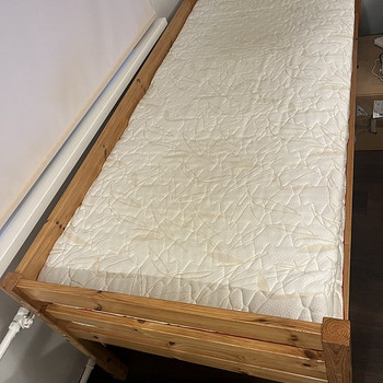 Voodi koos madratsiga 90x200