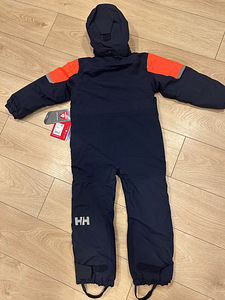 Helly Hansen (2 foto / 3)