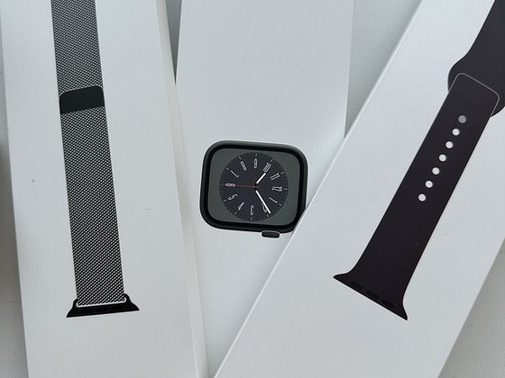Apple watch 8 45mm graphite with e-sim