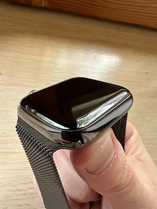 Apple Watch 8 45 мм графит с e-sim (8 фото из 9)