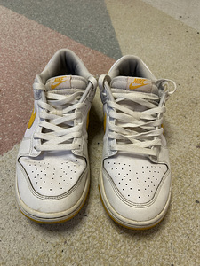 Nike (1 foto / 4)