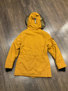 Зимняя куртка (2 фото из 7)
