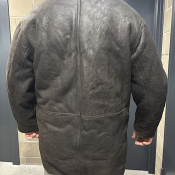 Müüa meeste lambanahkne mantel