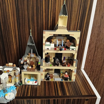 Müüa LEGO.