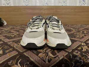 Bershka Sneakers Tossud (5 foto / 6)