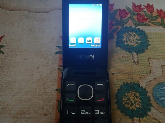 Müüa telefon alcatel nagu uus