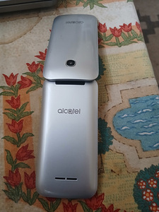 Müüa telefon alcatel nagu uus (4 foto / 4)
