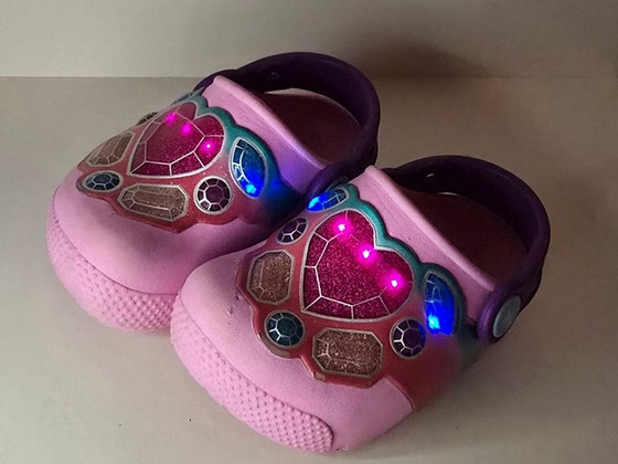 Красивые crocs с подсветкой