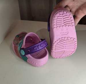 Красивые crocs с подсветкой (3 фото из 3)