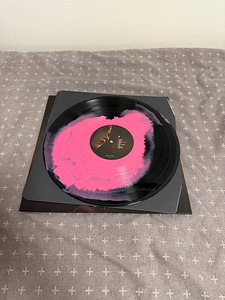 Arcane Pink & Black Splatter Виниловая пластинка (1 фото из 2)