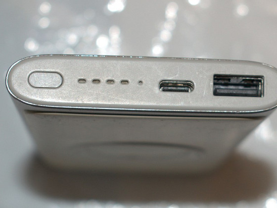 Varavirtalähde powerbank