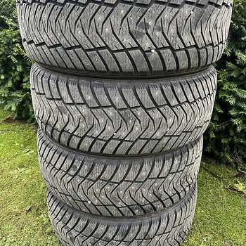 245/45R19 Yokohama IG65 Naastrehvid