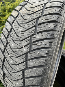 245/45R19 Yokohama IG65 зимние шины (4 фото из 4)