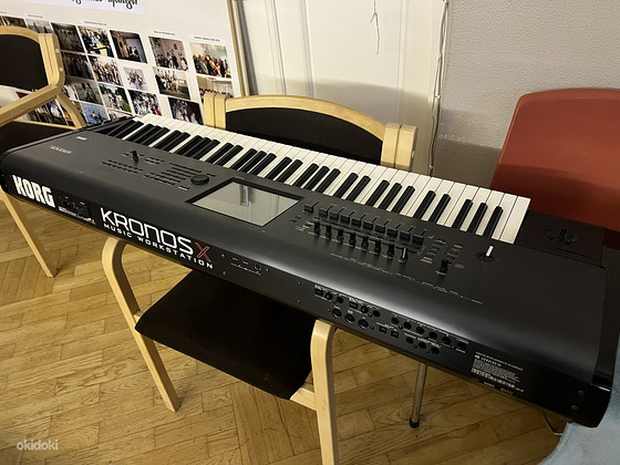 Korg Kronos 73 Music Workstation