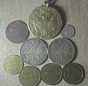 Монеты (2 фото из 2)