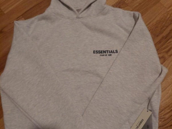 Fear of God Essentials – Light Oatmeal