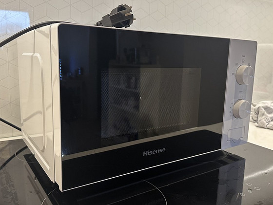 Hisense mikrolaineahi