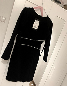 Платье с этикеткой (2 фото из 2)