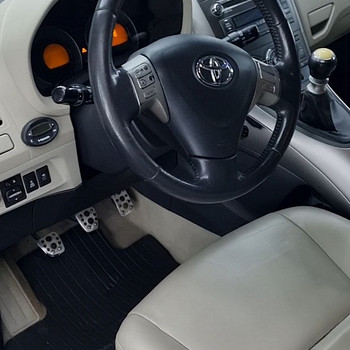 Toyota Auris 2008 2.2 130 KW diesel