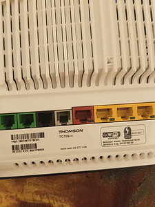 Роутер Thomson TG789vn (3 фото из 5)
