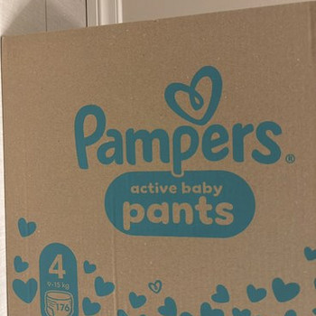 Pampers