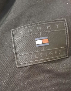 Uueväärne Tommy Hilfigeri talveparka (4 foto / 5)