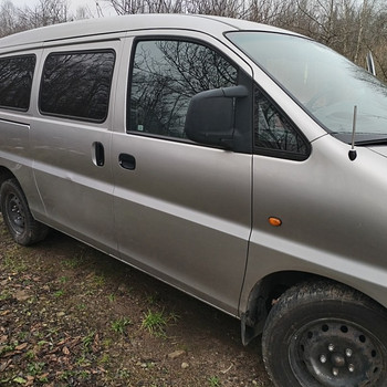 HYUNDAI H-1