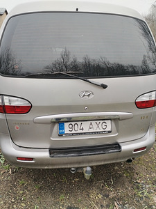 HYUNDAI H-1 (3 foto / 4)
