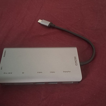Docking station