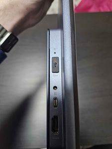 Acer SpatialLabs View ASV15-1B (3 фото из 9)