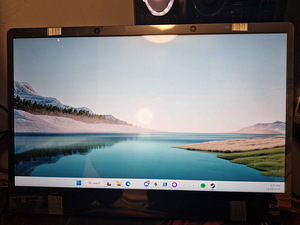 Acer SpatialLabs View ASV15-1B (5 фото из 9)