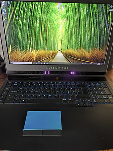 Alienware i7 8750h 1070 32 DDR4 "17 120hz (4 фото из 4)