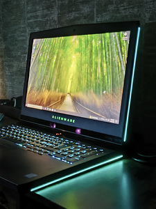 Alienware i7 8750h 1070 32 DDR4 "17 120hz (1 фото из 4)