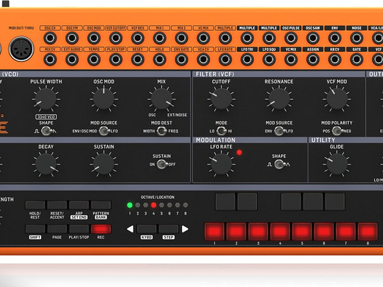 Behringer Crave + Cover