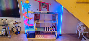 Nukumaja L.O.L Surprise! OMG Fashion House (originaal MGA) (9 foto / 10)