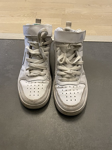 Valged Nike tossud suurus 36 vähe kasutatud (2 foto / 3)