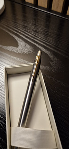 Parker ручка подарок (3 фото из 4)